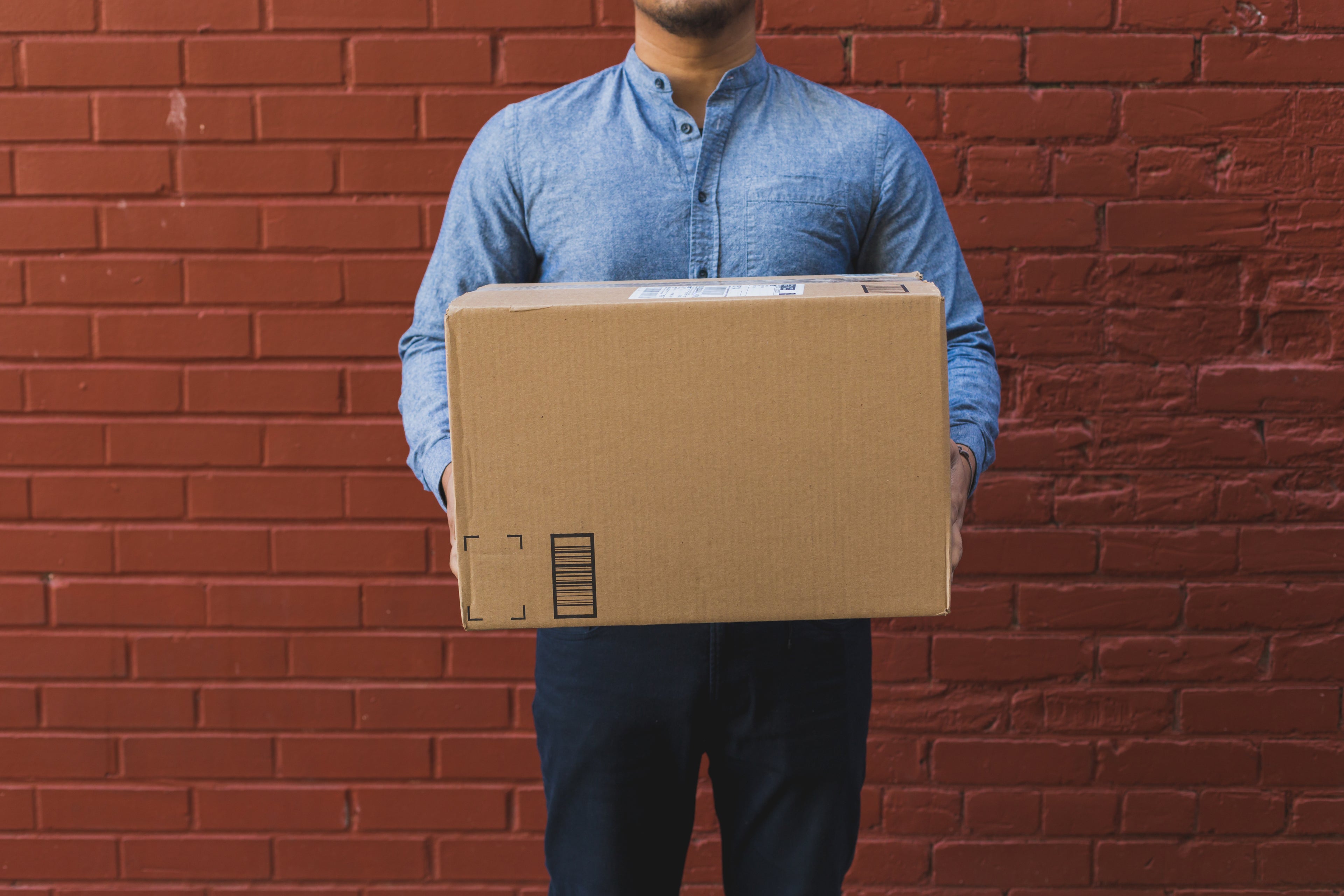 delivery and installationThat’s My Office Furniture, 360 Degree View storage, desk, chair