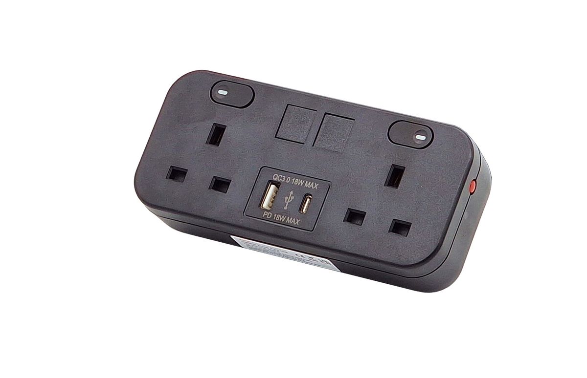 Desk Top Power Module  Uk Plus USb A & C Charging Vepro 1