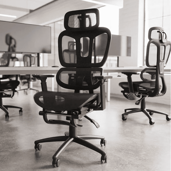Horizon Executive Mesh Office Chair With Height Adjustable Arms and Footrest