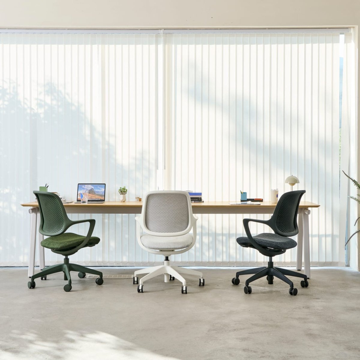 UX Operator or Meeting Office Chair Mesh Back Blue/Green/Black or White
